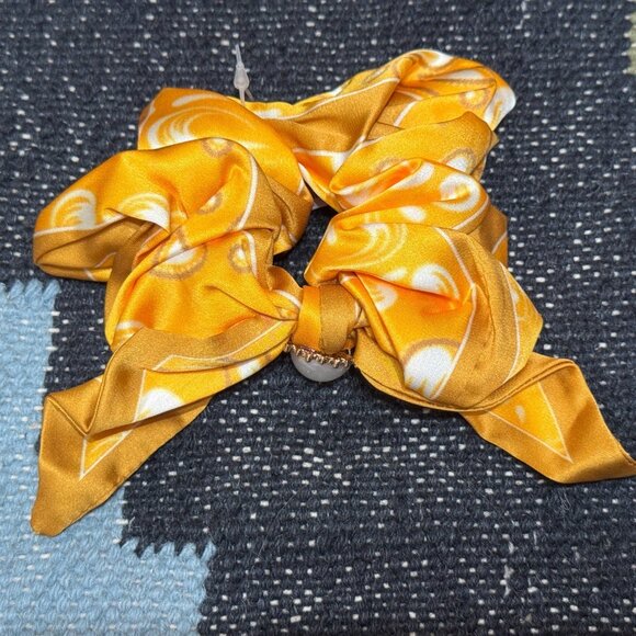 ANTHROPOLOGIE Charmed Hair Scarf Scrunchie, Dark Yellow Abstract Paisley - Picture 5 of 9